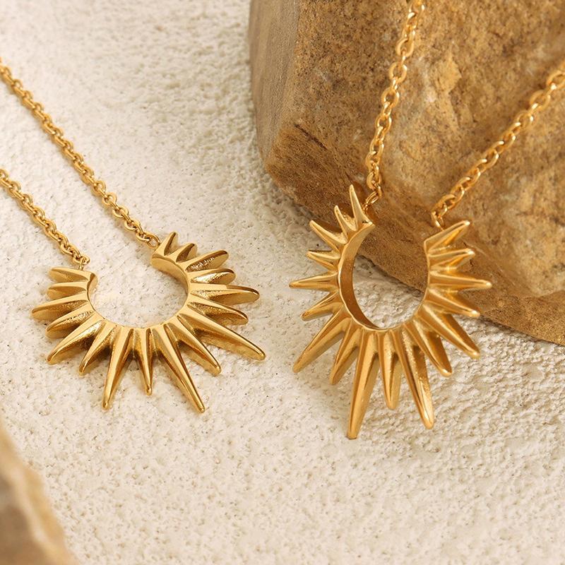 Unique Sun Pendant Necklace for Women 18K Gold Plated No Fade Women's Necklace Fashion Luxury Jewelry