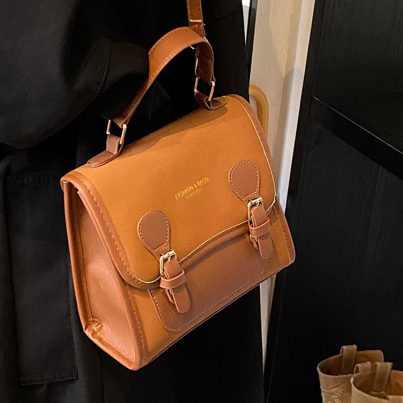 Retro Fashion Contrast Color Backpack for Women New Style Niche Versatile Handbag for College Students Casual Women's Bag for Class