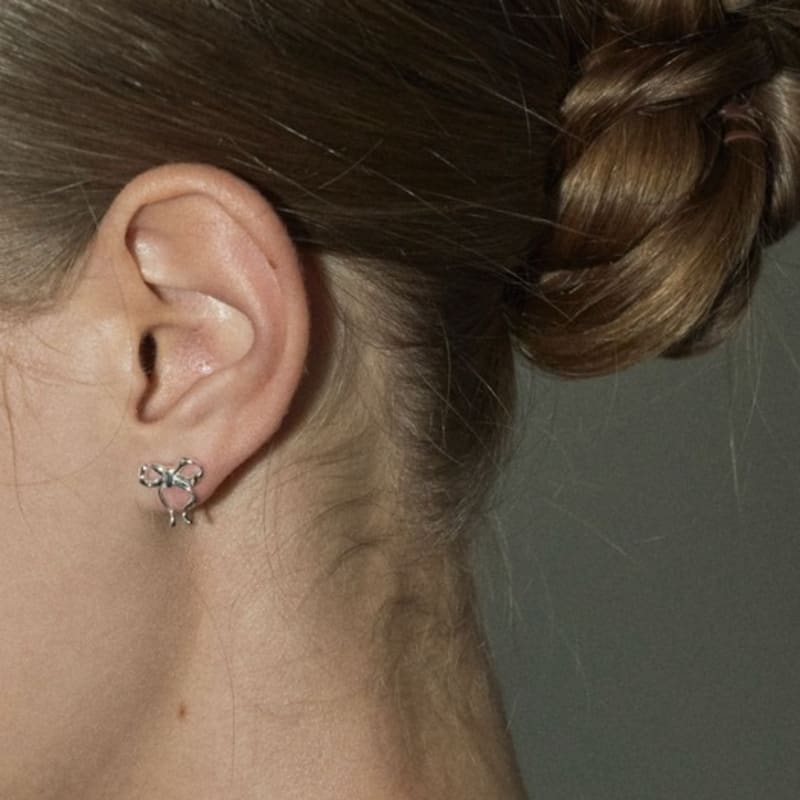 Aora CRUSH RIBBON STUD EARRING #0006