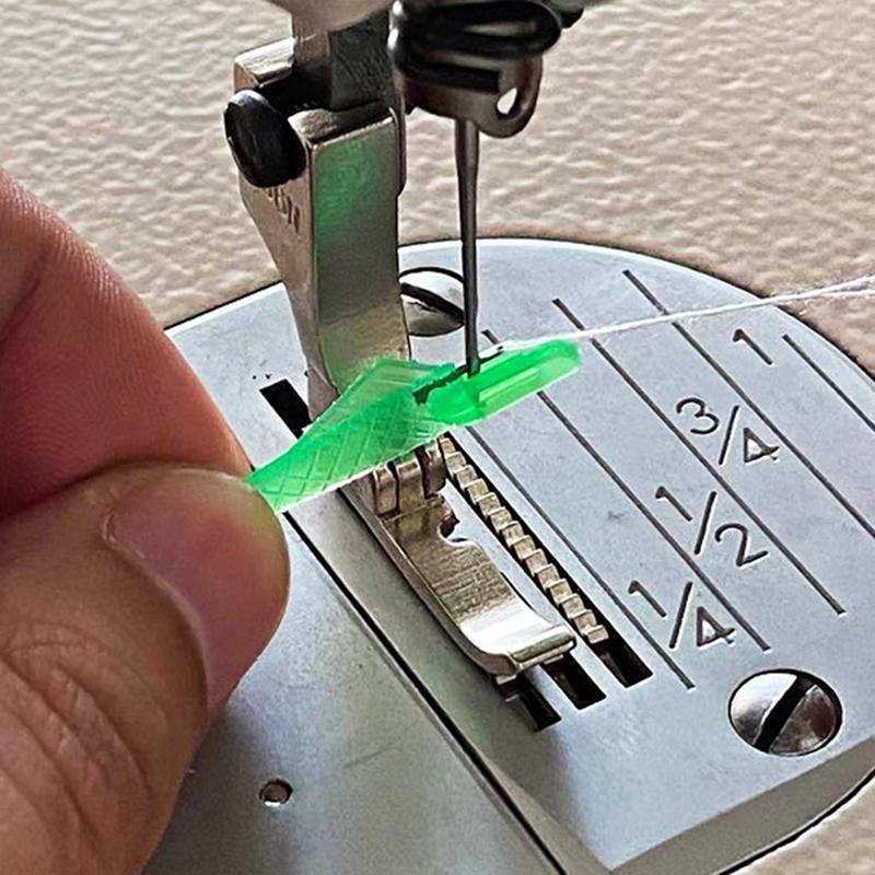 Sewing Machine Mini Needle Threader With Hook Needle Insertion Tool Elderly Quick Automatic Thread Changer Craft Accessories