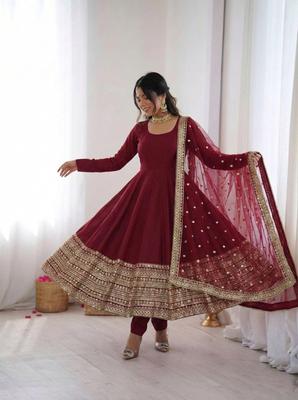 Robe Longue Anarkali Salwar Suit Bollywood pour Femmes Designer Indien Tenue de Soirée Salwar Kameez