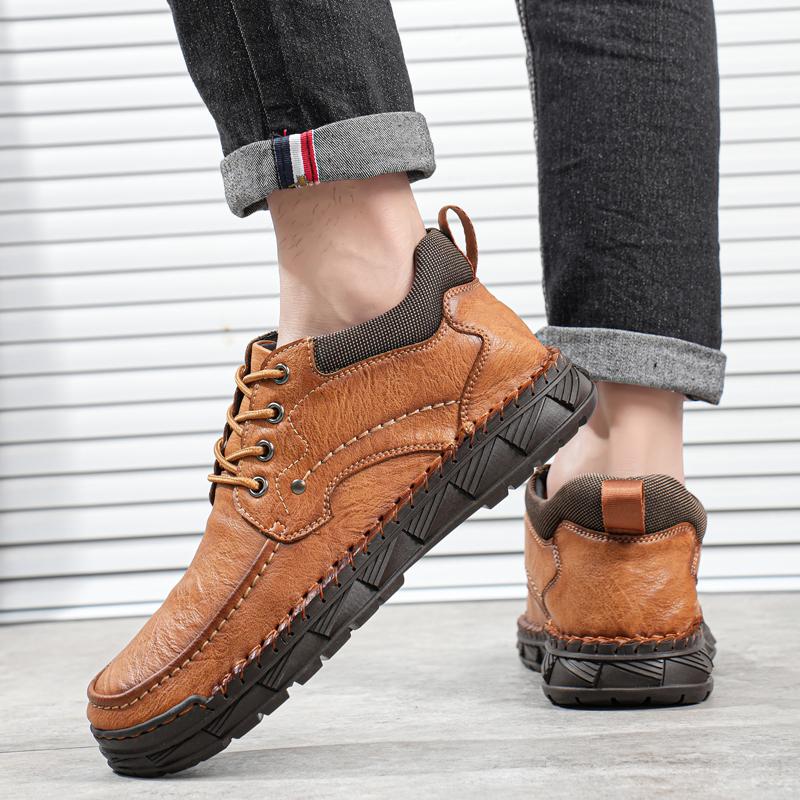 Handmade Leather Men Casual Shoes Soft Sole Comfortable Loafers for Men Fashionable Slip on Driving Shoes Non slip Business Shoe
