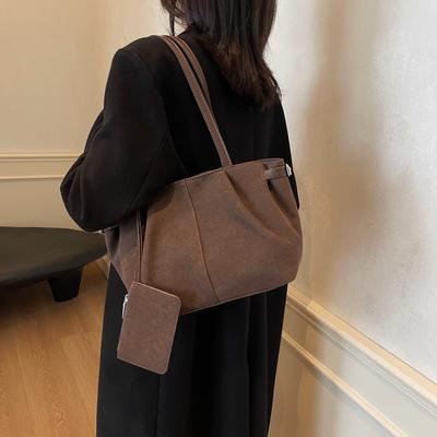 2025 New Fashion Trend Bag Korean Niche Bag Large Capacity Tote Bag Portable Shoulder Bag