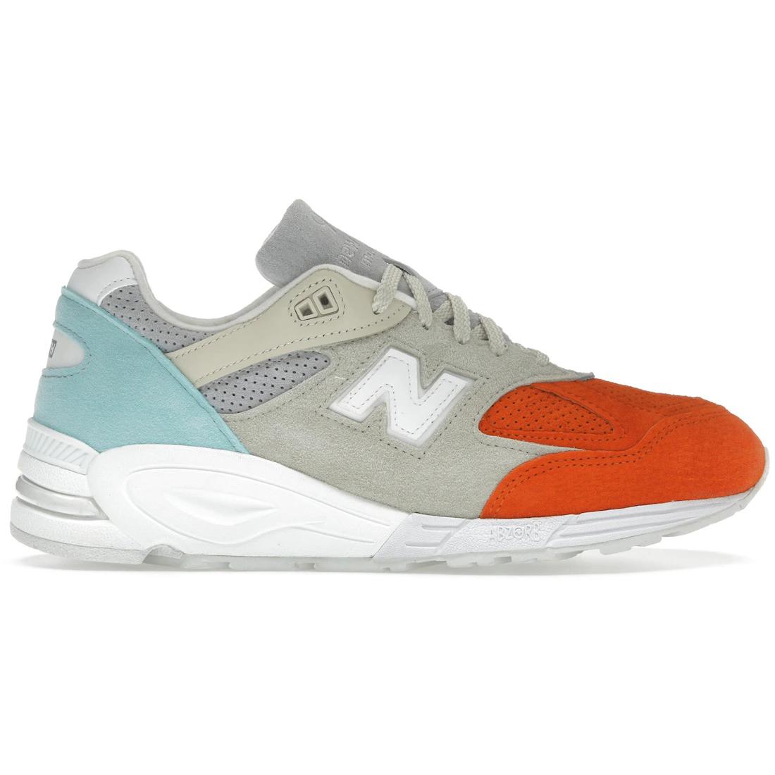 

Кроссовки New Balance 990v2 Kith Cyclades (с носками)(M990KC2) 42