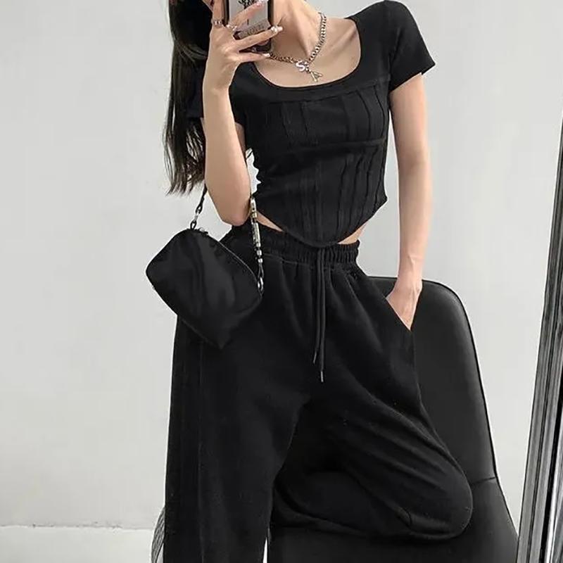 Léto Bright Line Černá Bílá Šedá Tričko Ženy Tenký čtvercový výstřih Krátký rukáv Oříznuté topy Dámské Trička pro volný čas