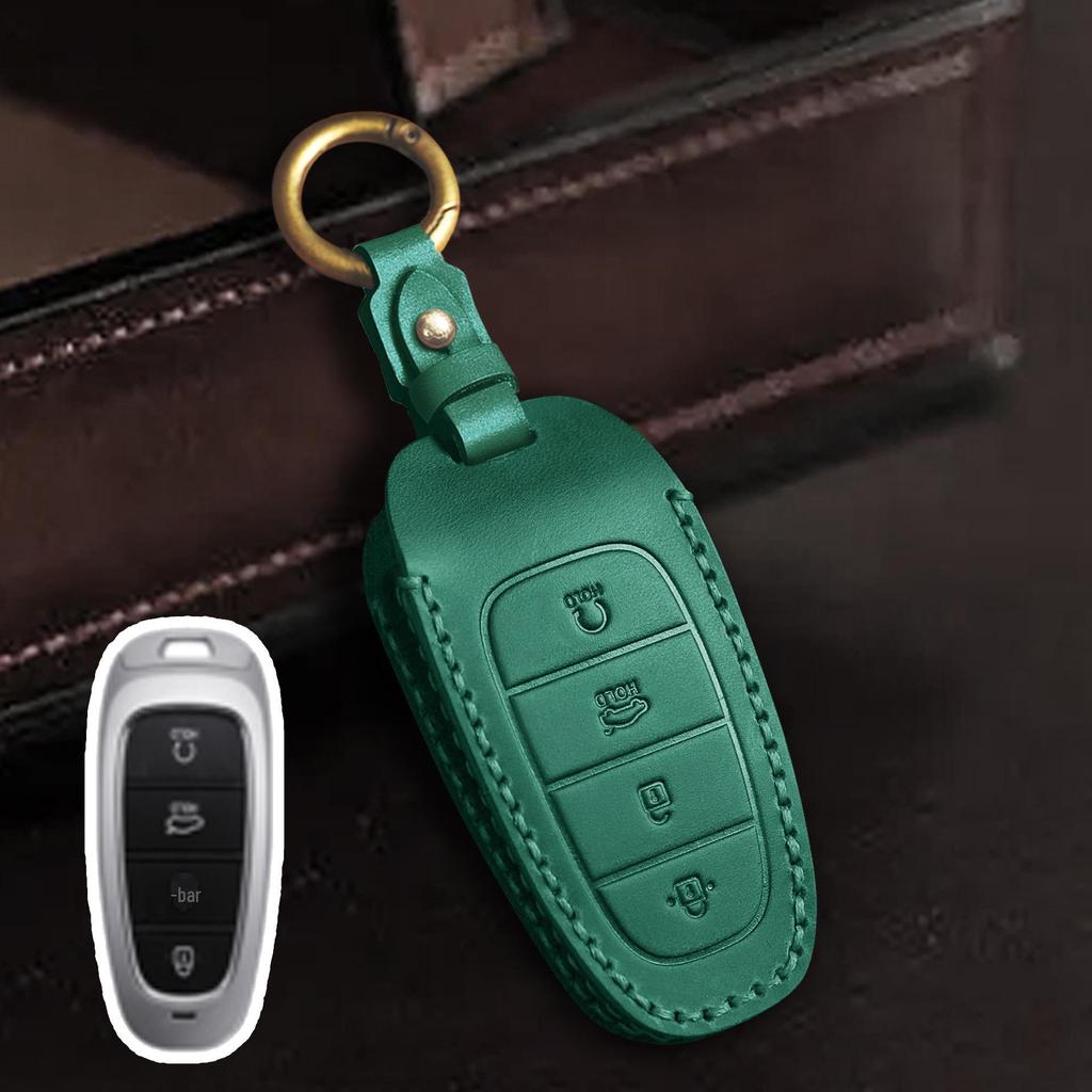 Moderne Autoschlüsselhülle STARIA/SONATA Lederschutzhülle mit Schnalle. Stilvolles und praktisches Accessoire für Ihren Autoschlüssel.