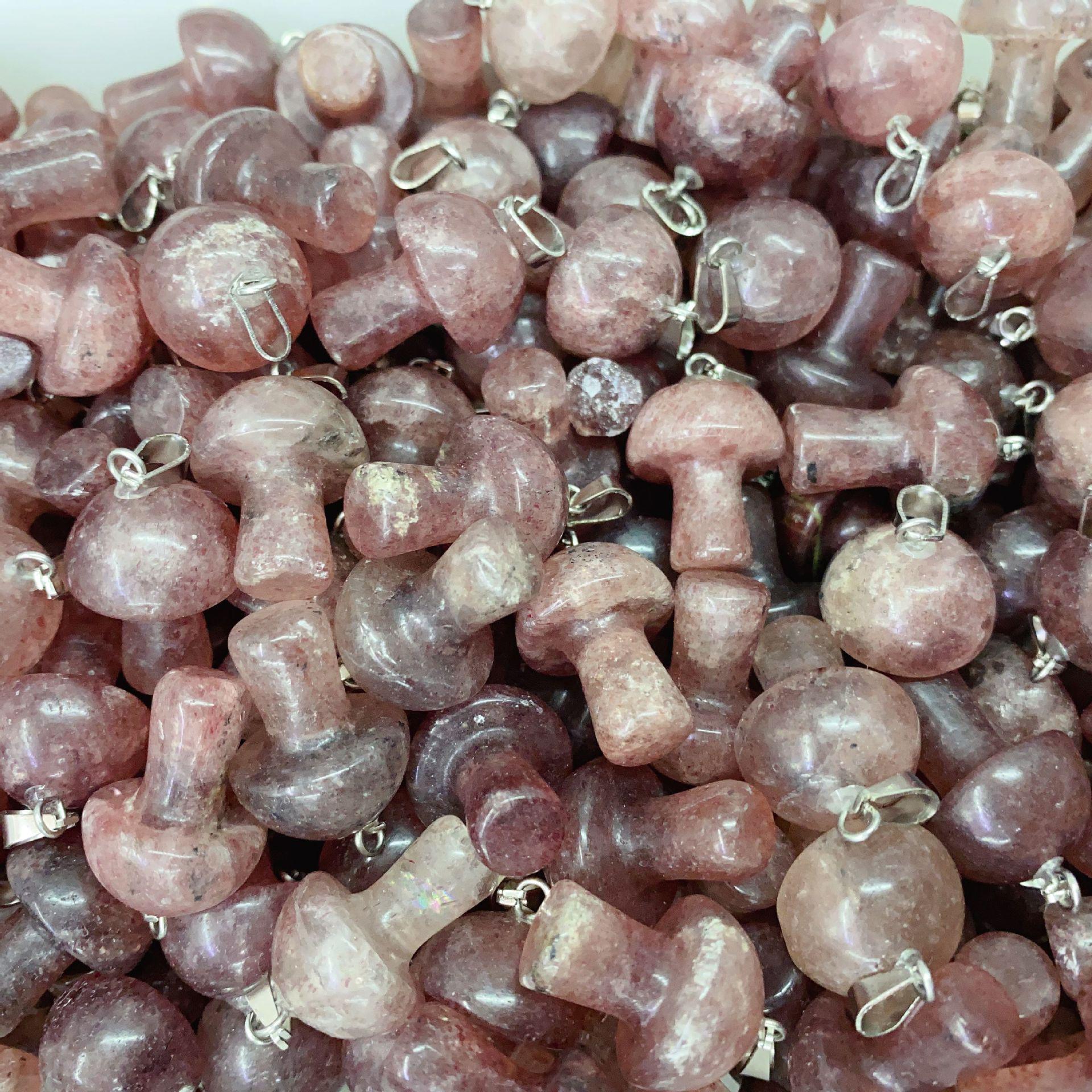 

Кулон-подвеска в виде гриба из натурального кристалла жадеита и розового тигрового глаза, 2 см