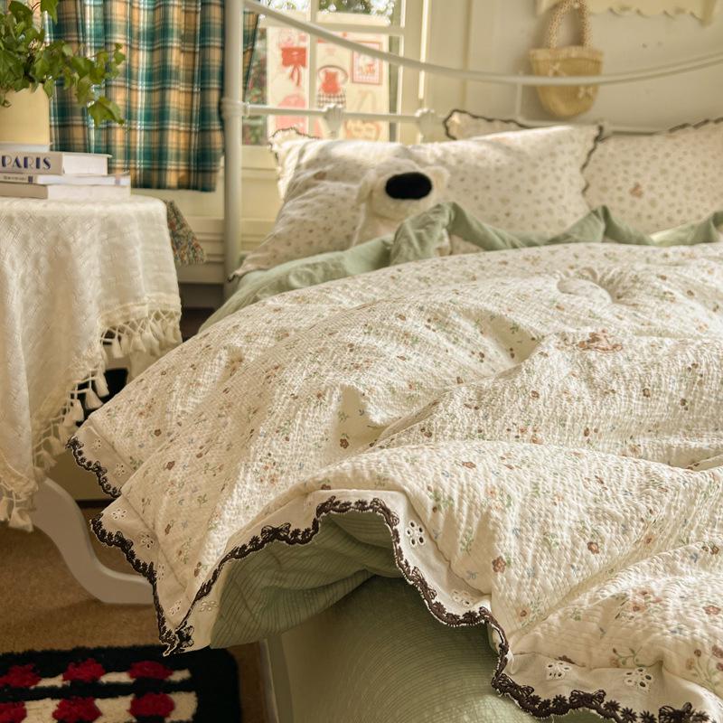 Summer Puff Gauze Quilt 4-Piece Set with Air Conditioning Throw