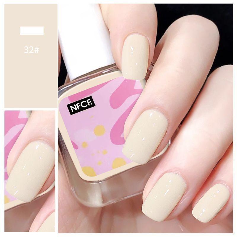 

Новый лак для ногтей не отслаивается и водонепроницаем 32