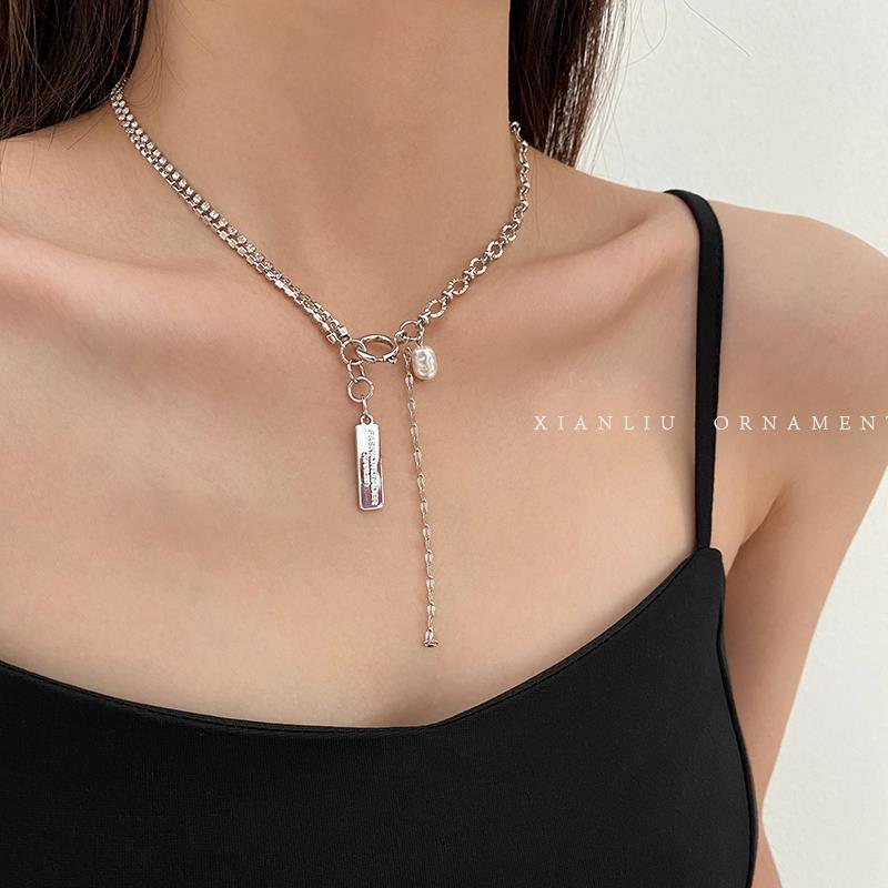 Design brand pearl necklace female ins cold wind short collarbone neck chain Internet celebrity year