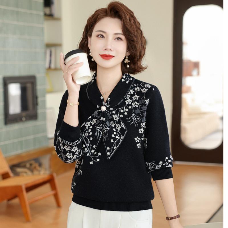 Middle-aged and elderly mother's sweater pullover bottoming shirt autumn and winter new fashion long-sleeved knitted sweater