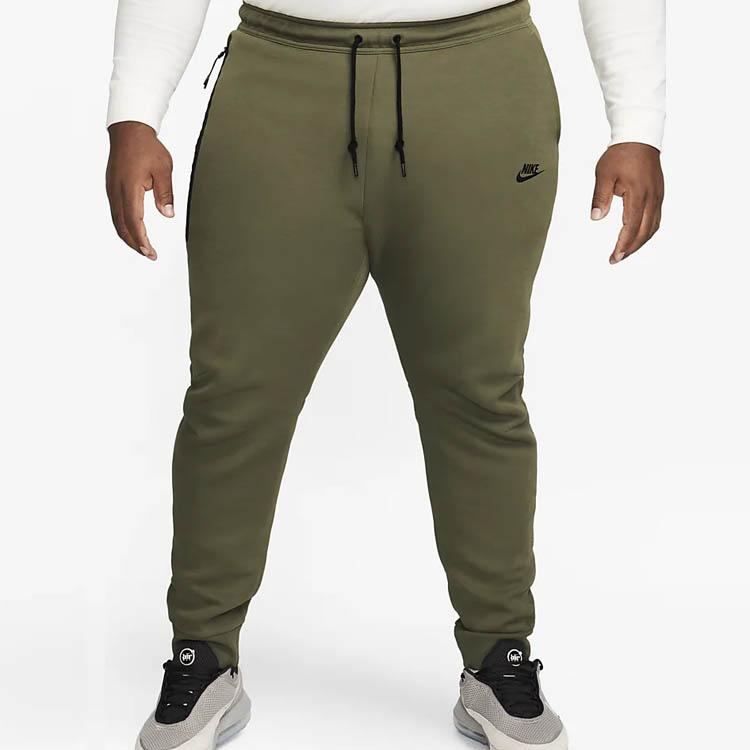 Nové pánské joggery Nike Sportswear Tech Fleece FB8002-222
