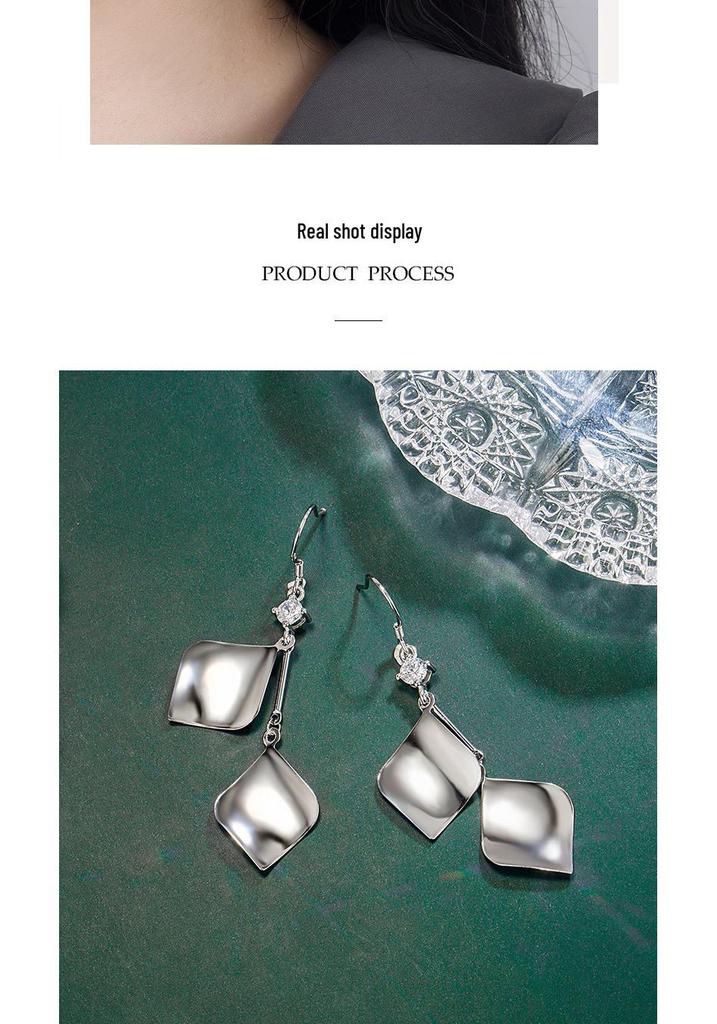 Chic Zirconia Double-Layered Leaf Dangle Earrings with Fresh Sequin Accents