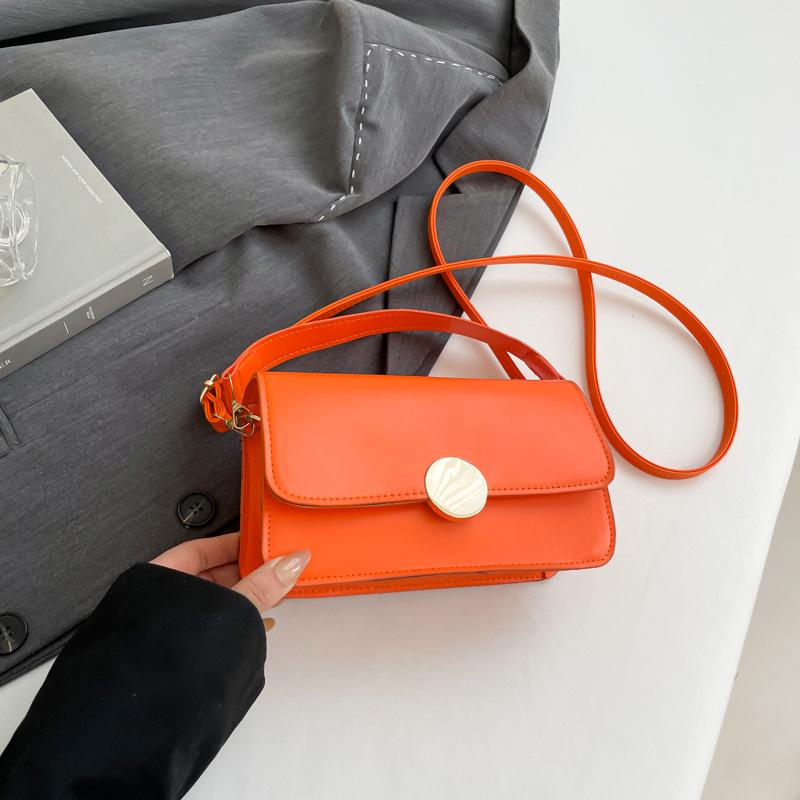 Solid color simple foreign style handbag 2025 spring new versatile ins shoulder messenger bag temperament small square bag women