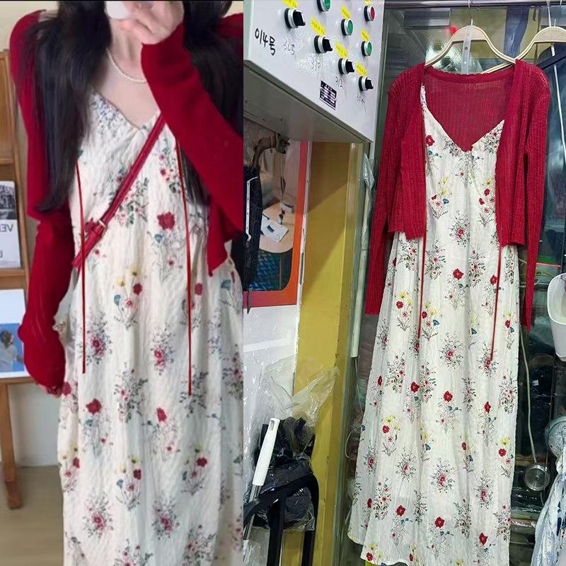 

New Bestseller: Petite Floral Summer Slip Dress & Sun Protection Set M