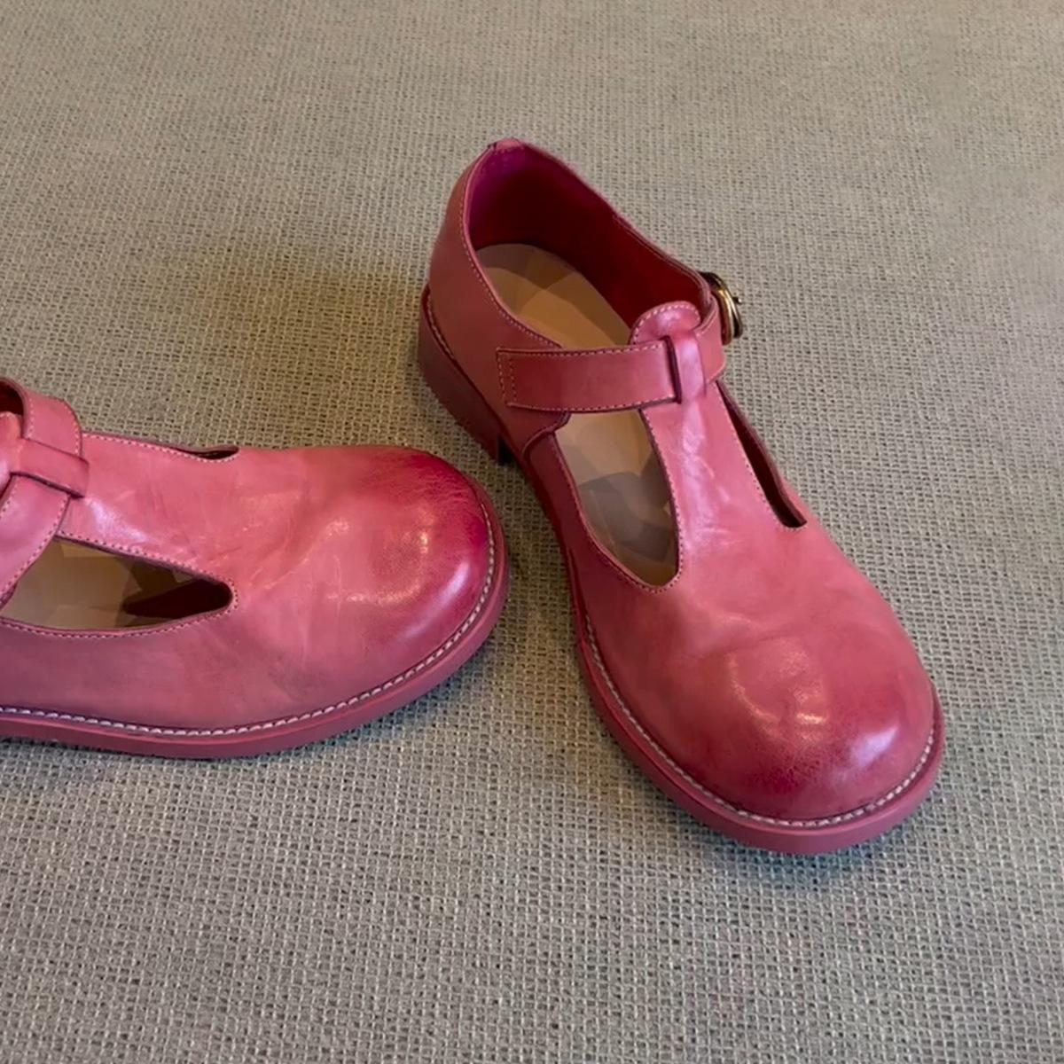 

Версия из коровьей кожи~ ретро розовые маленькие кожаные туфли с круглым носком, полированные туфли-лодочки Мэри Джейн, женский толстый каблук, ремешок с Т-образной пряжкой 40