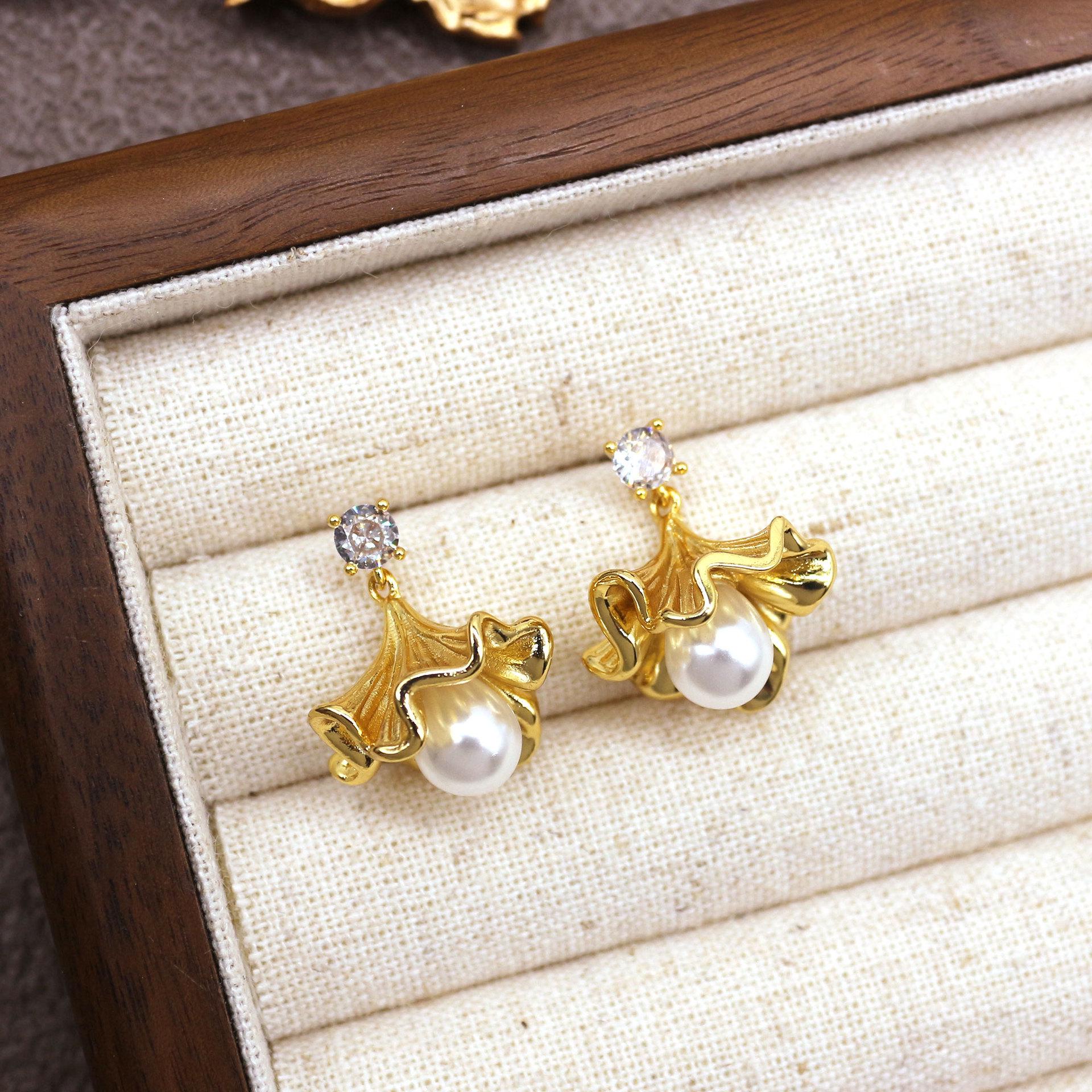 Elegant Chinese Ginkgo Leaf Pearl Earrings - Versatile, High-End Design for Women