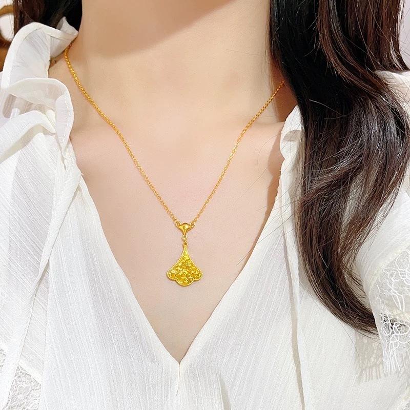 Luxus Reines Gold Echtes Gold Damen Eisgebrochen Ginkgoblatt Anhänger Halskette Kleines Röckchen Schlüsselbein Kette