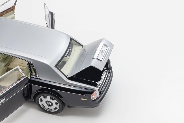 Kyosho Original 1/18 Scale Rolls-Royce Phantom EWB Black/Silver Finished Product