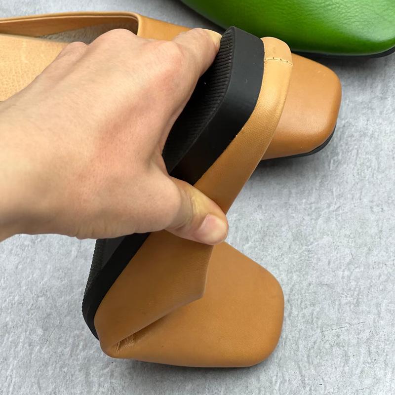 Mode GKTINOO 2025 Zomer Nieuw Echt Leer Zachte Zool Platte Slippers Retro Effen Kleur Veelzijdige Damesschoenen Buiten Slides