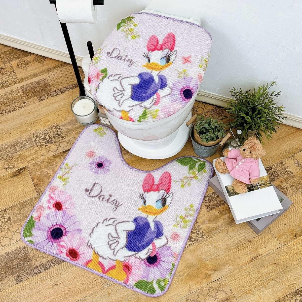 

Дисней Дейзи Дак Набор ковриков для крышки унитаза для стирки и обогрева & (Набор из 2 предметов) (SD-41-105-59) розовый