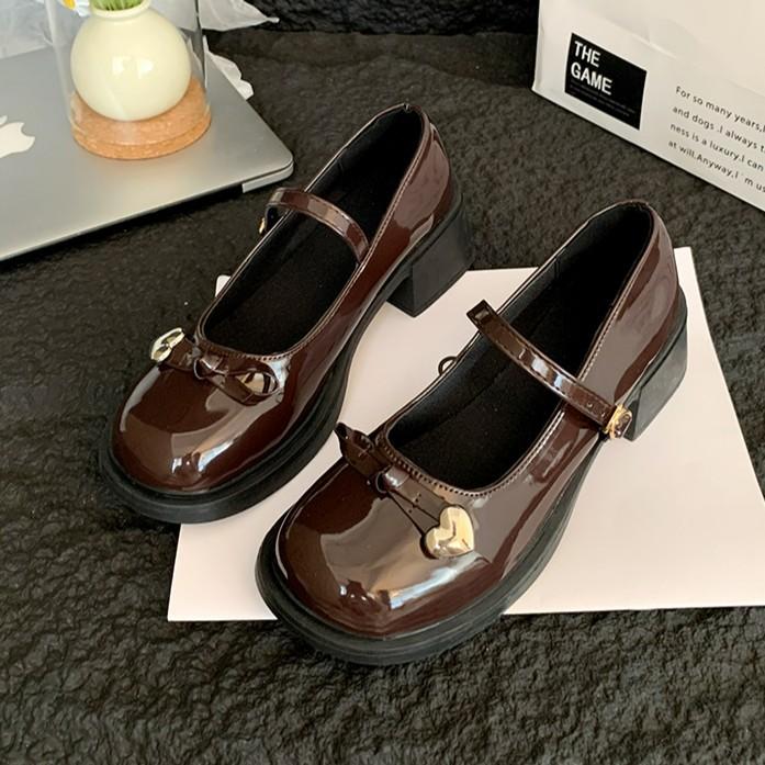 

2024 г., новые черные туфли-лодочки jk Mary Jane, женские туфли на толстом каблуке с одной пуговицей в стиле ретро, японские маленькие кожаные туфли 35 коричневый