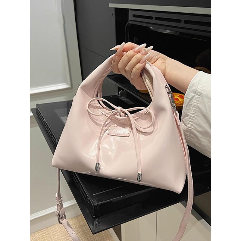 Niche Bag Women's 2025 Spring and Summer Fashion Messenger Bag, High-end Sense of Foreign Style Casual Portable Dumpling Bag