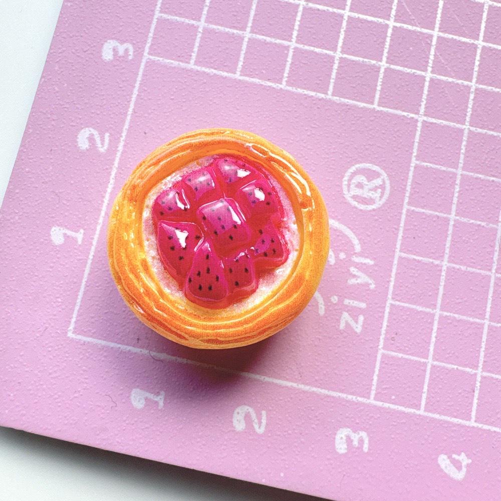 Miniature Fruit Tart Resin Accessories: Cream Glue, DIY Water Cup, Hairpin, Headband, Pendant Ornaments, Shoe Decoration.