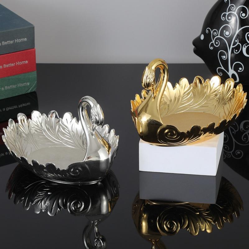 European Fruit Plate, Alloy Peacock Plate, Gold Snack Plate, Candy Plate Decoration Home Tabletop Living Room Decoration, 18cm