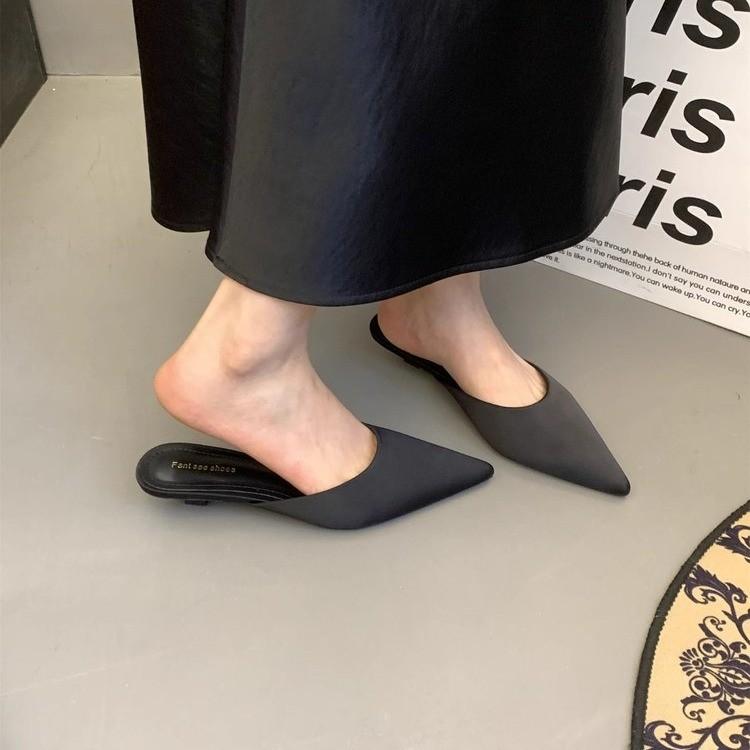 Fashion Women Pointed Toe Slippers Elegant Slingback Mules Shoes Summer Women's Sandals 2025 Low Heels Fashion Slides Mujer Sandalias