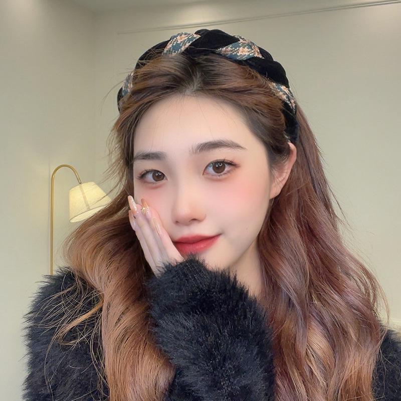 

French Velvet Plaid Headband for Women - Wide, Retro Style Hair Accessory