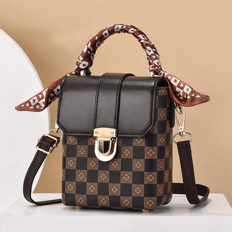 

Manufacturer women s bag new 2025 autumn trend handbag mobile phone bag one shoulder oblique span women s printed bag кофейный