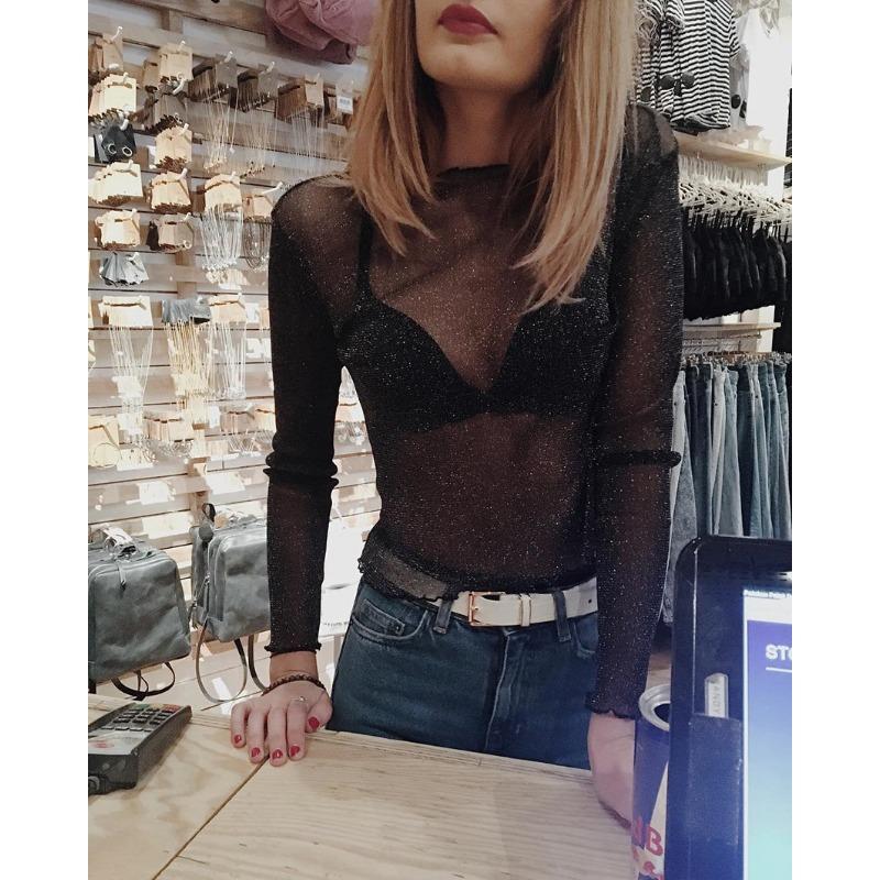 חולצת טי שירט רשת שקופה סקסית חדשה לנשים, עם שרוולים ארוכים, בסיס משי מבריק, אופנתית לאביב קיץ, טופ קצר רב-תכליתי, חולצה צמודה