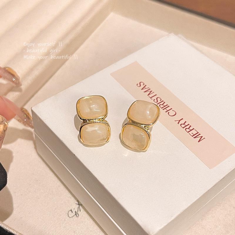 

Модные квадратные серьги из смолы уникального дизайна с серебряными штифтами S925 - легкие роскошные высококачественные женские аксессуары A1603 золотой