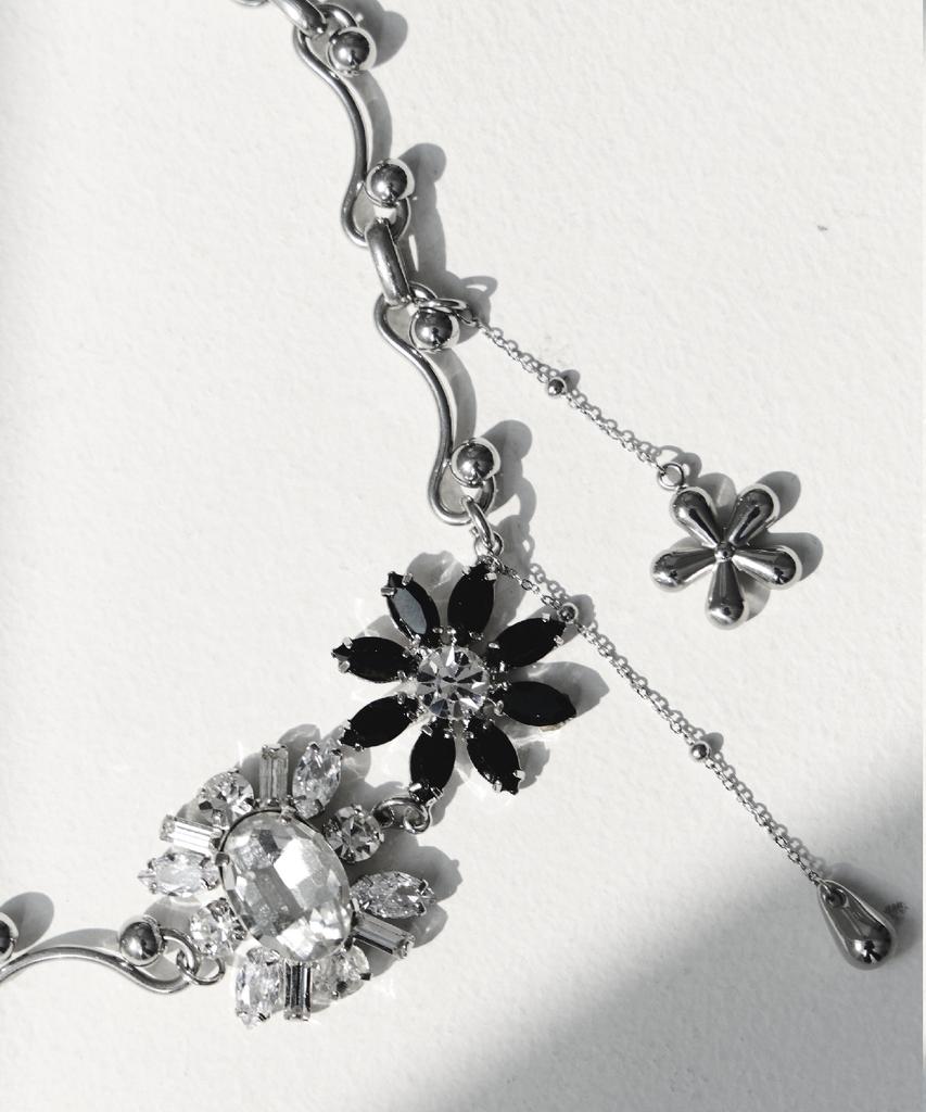 Moiremoa Flora Chain Necklace