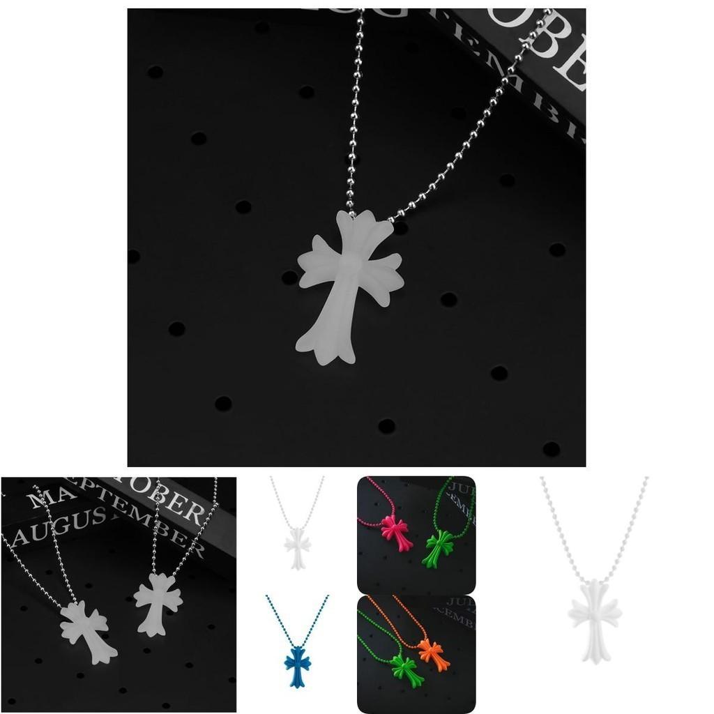 Collana a Croce Edizione Limitata 20° Anniversario Tokyo Aoyama Colorata e alla Moda