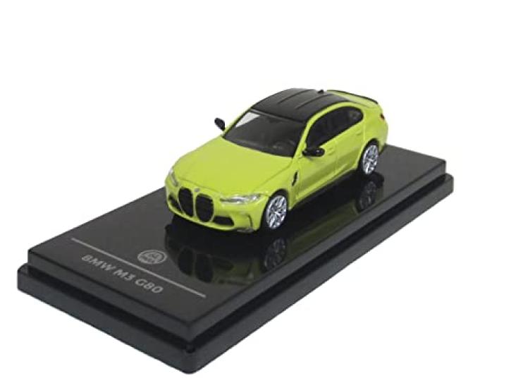 PARAGON Scale BMW M3 G80 Sao Paulo Yellow LHD Miniature Car 1/64 (Assembled)