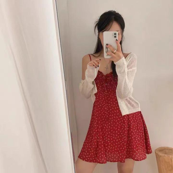 Retro Floral Spaghetti Strap Red Mini Dress - Slimming & Age-Defying Summer Style for Women