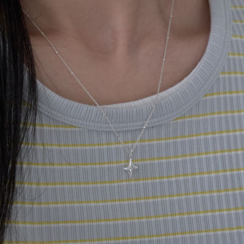Zney Shine Necklace