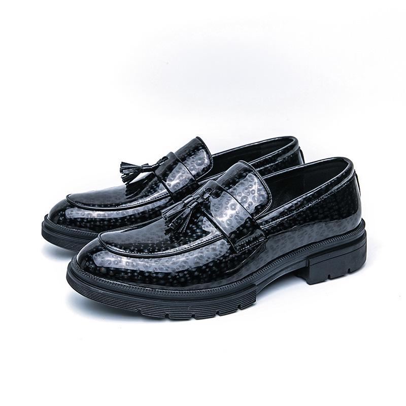 Men's Plus Size Tassel Leather Shoes for Formal Wear, Spring/Autumn Glossy Patent Finish, Perfect for Weddings and Business.
