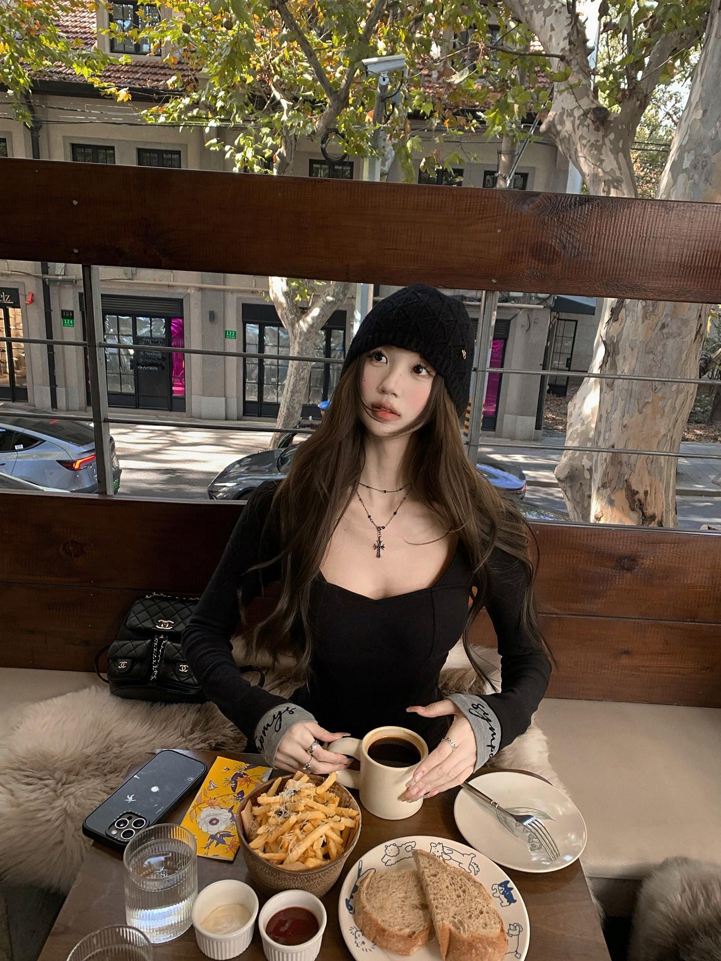 Women s Brushed Cotton Fishbone Waist Slimming Long Sleeve Tee with Built-in Bra M чёрный