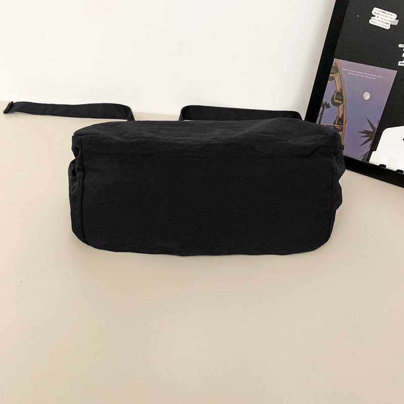 Nylon Crossbody Bag Men Women Casual Shoulder Bag with Front Pockets and Adjustable Strap