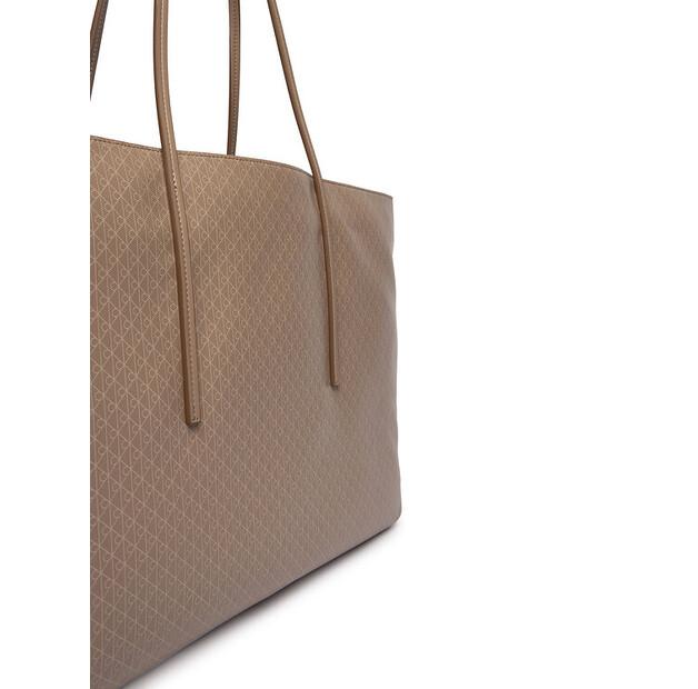 Сумка Calvin Klein Emblem Aop Large Tote Pouch