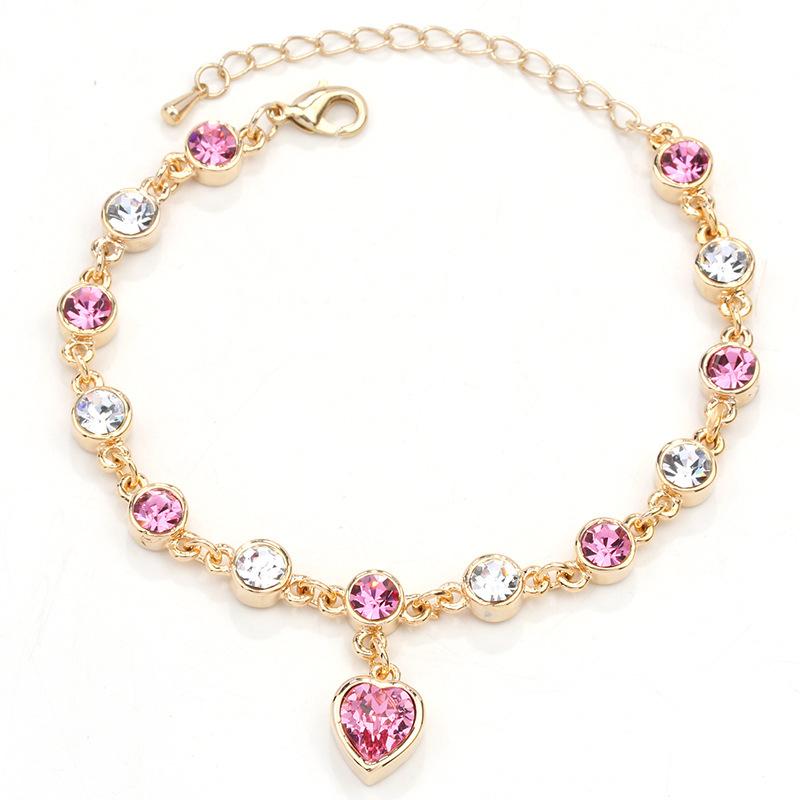 

Женский браслет с сердцем и множеством кристаллов one size