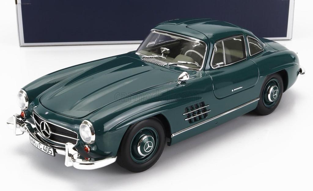 Norev Scale 300SL 1954 Green Gullwing Diecast Car with Full Opening and Closing Mechanism 1/18 Mercedes-Benz (W198)