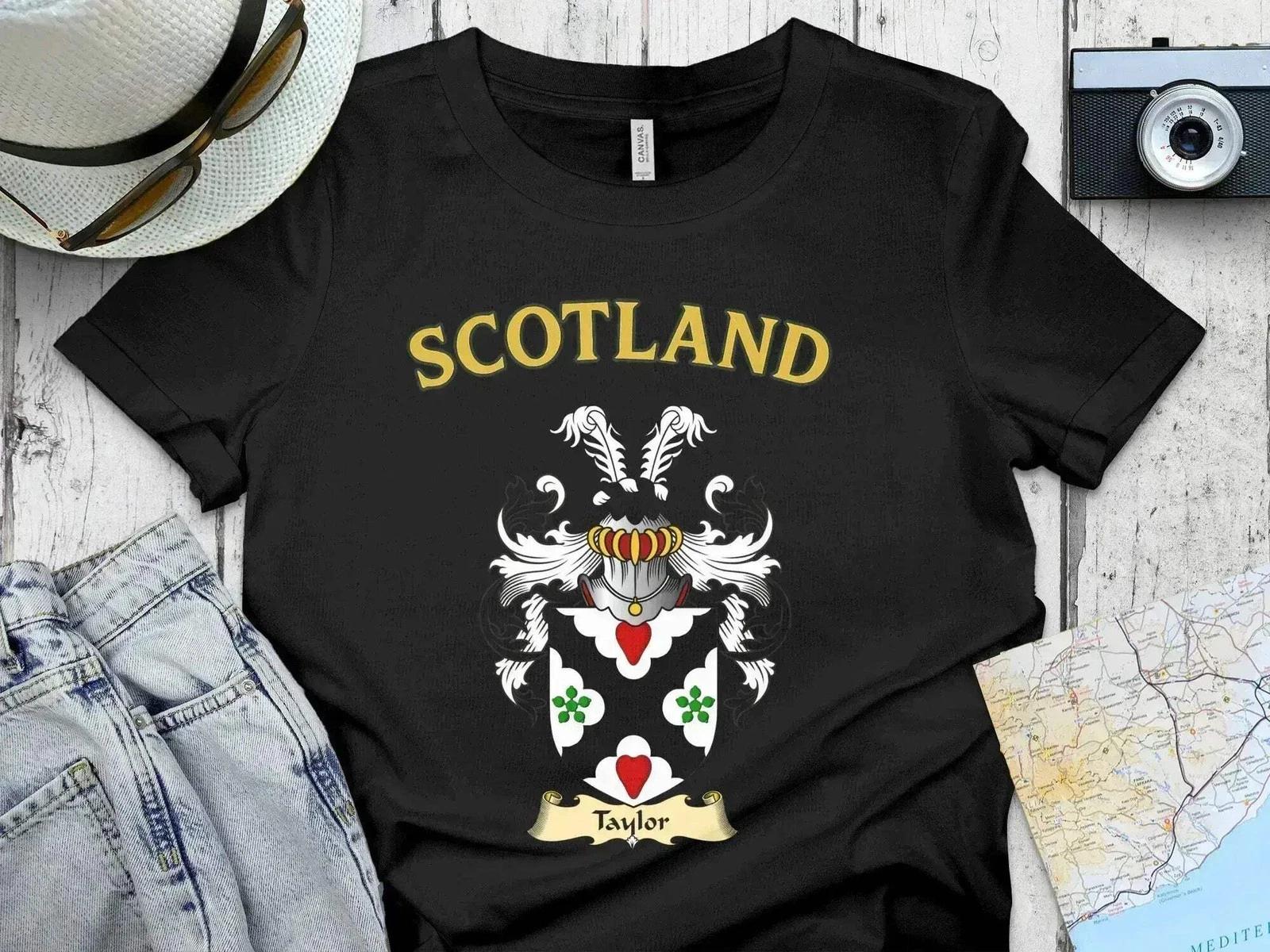 Taylor Scotland Family Crest Design Ancestry Heritage T-Shirt XL