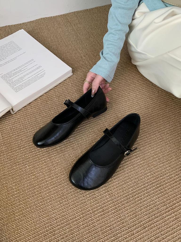 2025 Spring New Korean Version Mary Jane Shoes Women's Retro Shoes Niche Design Flat Bottom One-word Buckle Shallow Mouth Single Shoes