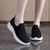 Women's Shoes Are Breathable and Comfortable To Step On, with a Fly Woven Mesh for Lightweight and Breathable Casual Sports Shoes for Children