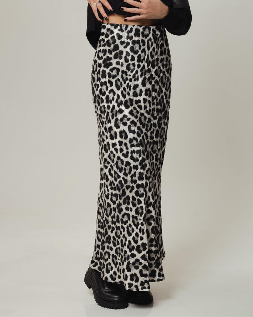 Skirt Suit Of White 8140 36 Black Leopard (blouse, Skirt)