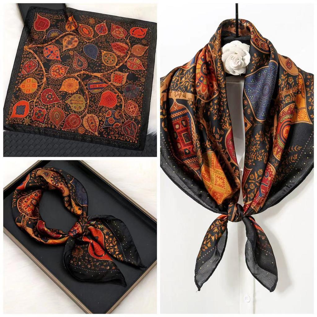 Eleganti Foulard di Seta da Donna Con Centinaia di Camicie, Assistenti di Volo, Decorazione Professionale, Protezione del Collo, Foulard, 70 Foulard Quadrati Piccoli.